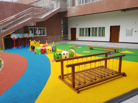 Piste de course en caoutchouc EPDM d'épaisseur personnalisée avec installation facile et excellente résistance aux UV
