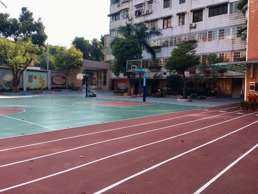 Piste de course en caoutchouc préfabriquée clé en main pour l'Asie du Sud-Est – Conception complète, fabrication et installation